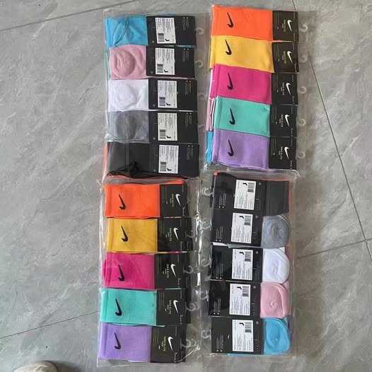 N Check Socks - OSFM